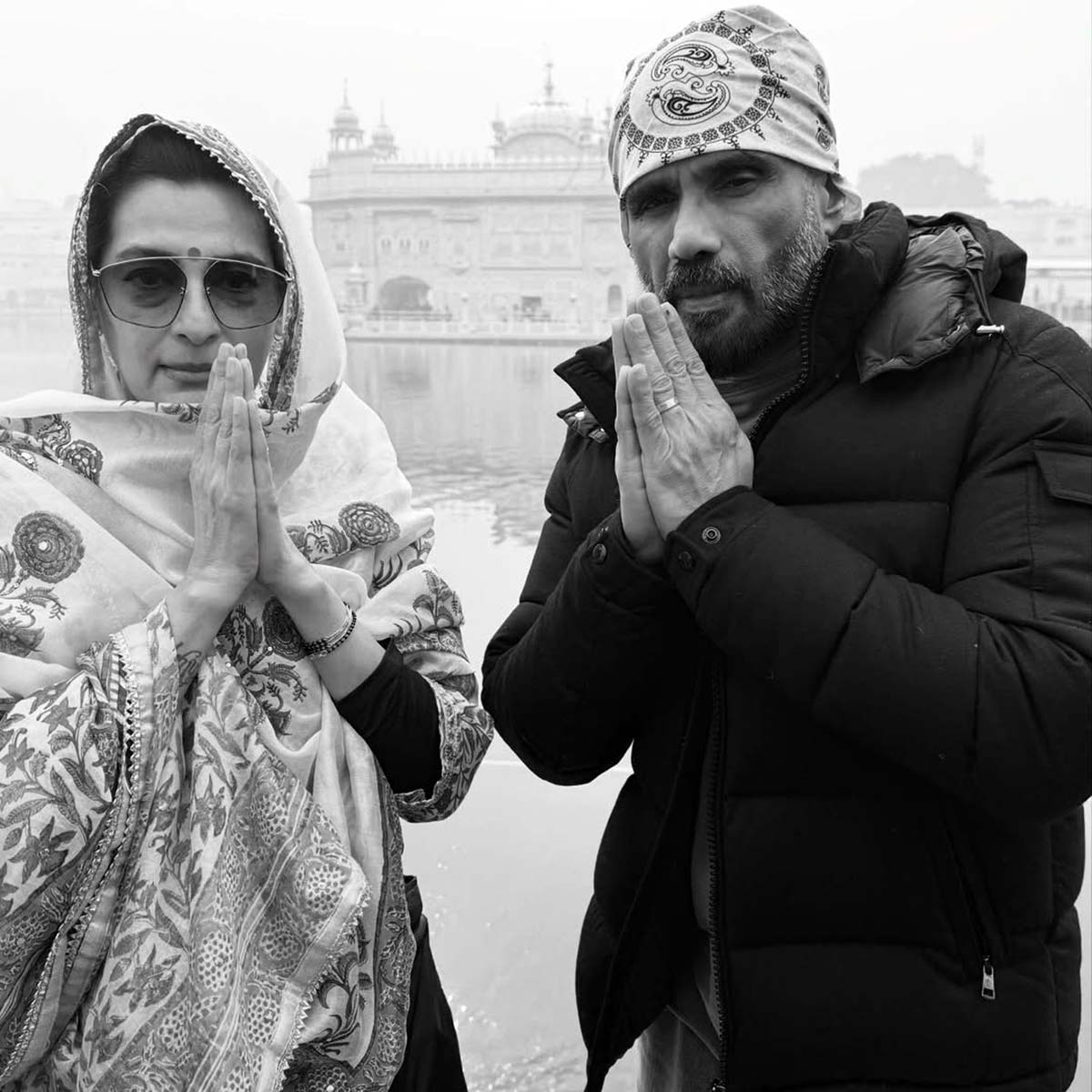 इन सितारों ने दूसरे धर्म में रचाई शादी