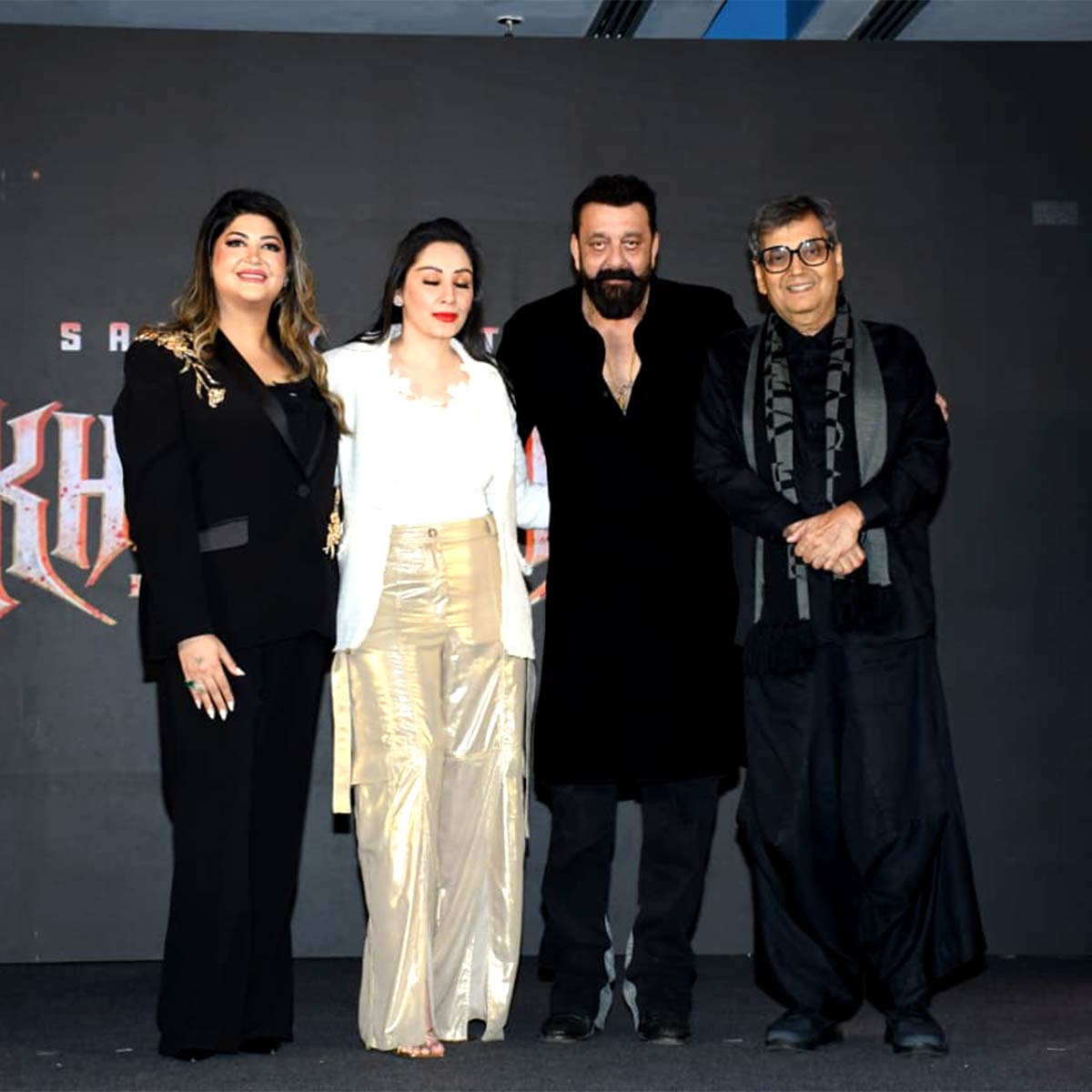 रो पड़ीं संजय दत्त की पत्नी मान्यता दत्त