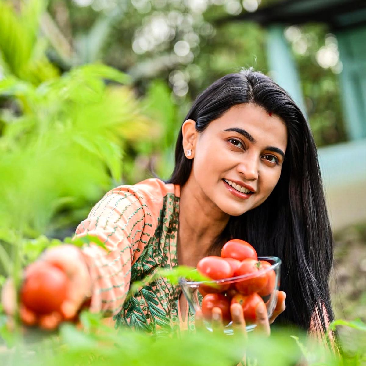  एमी बरुआ 