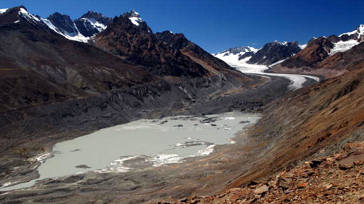 Himalaya snow deficit