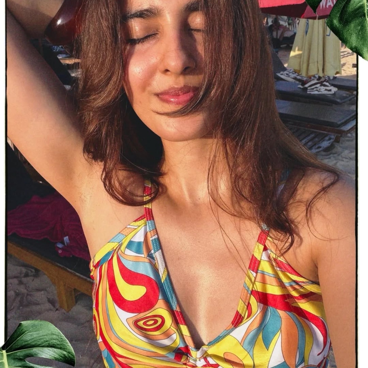 बिकिनी में सिमरत कौर