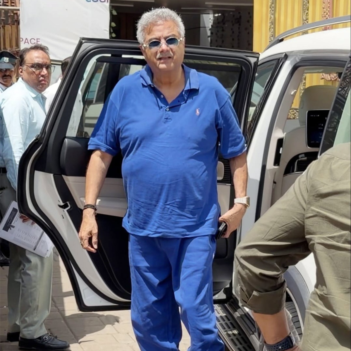  जामनगर पहुंचे सेलेब्स