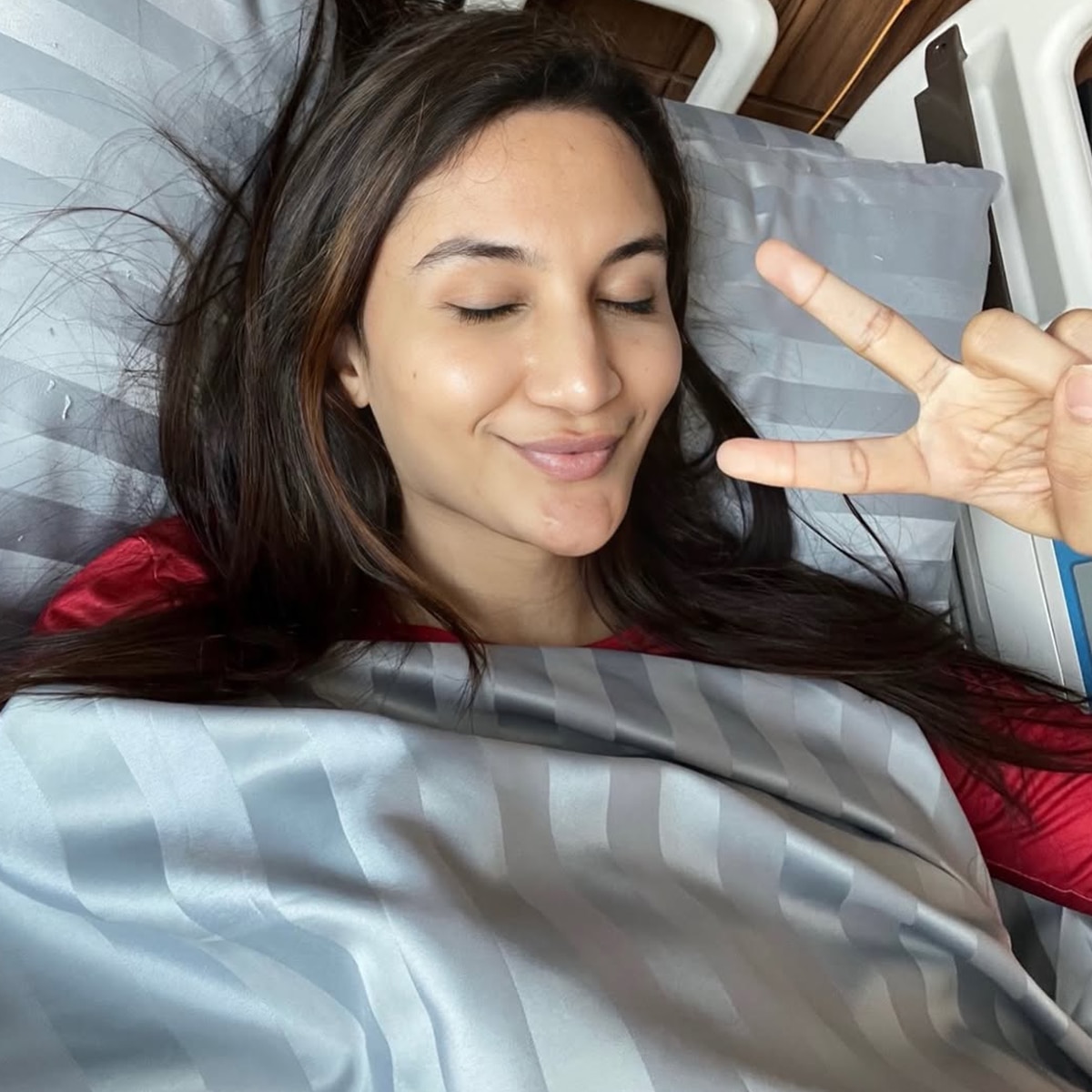 अनाया बांगड़