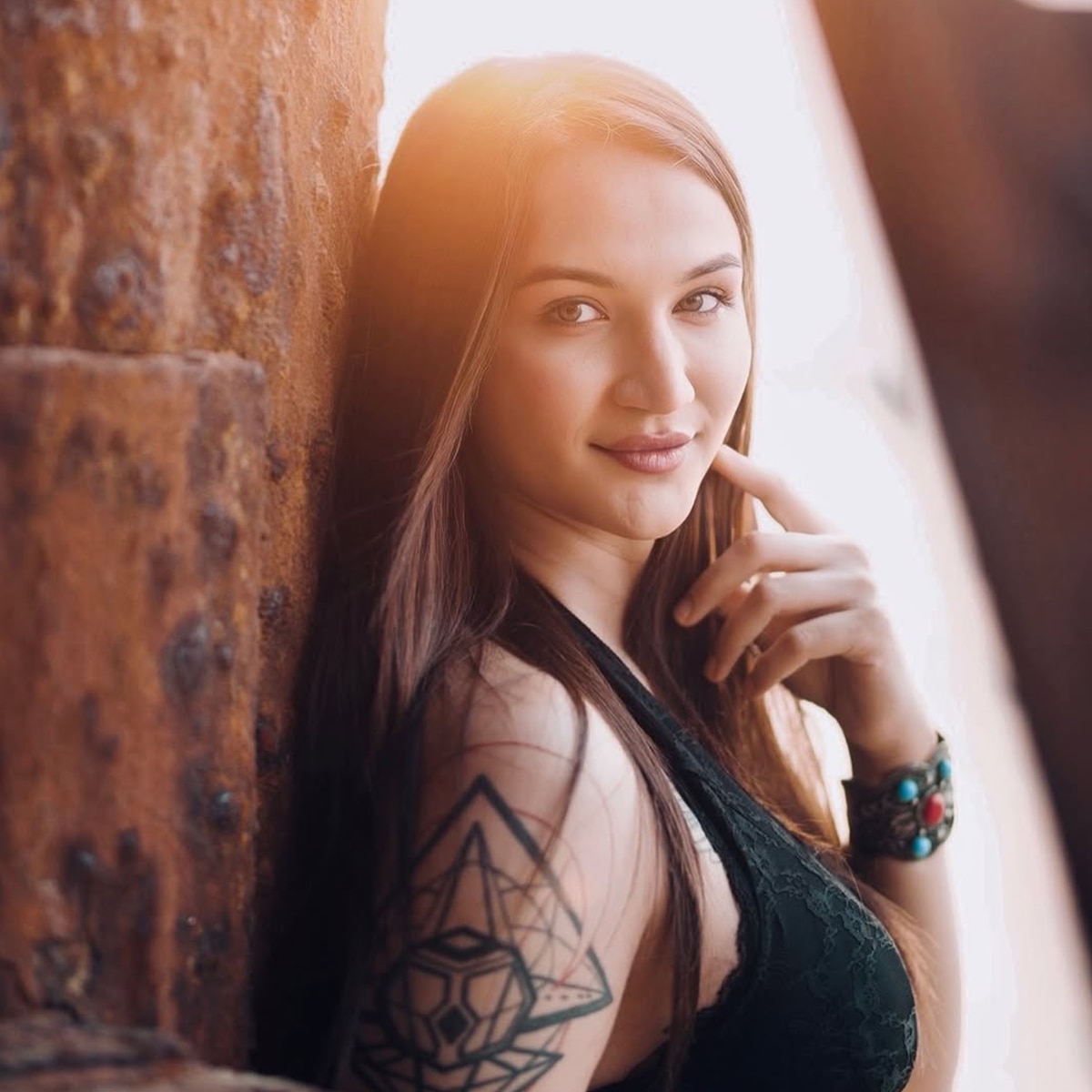 अनाया बांगड़