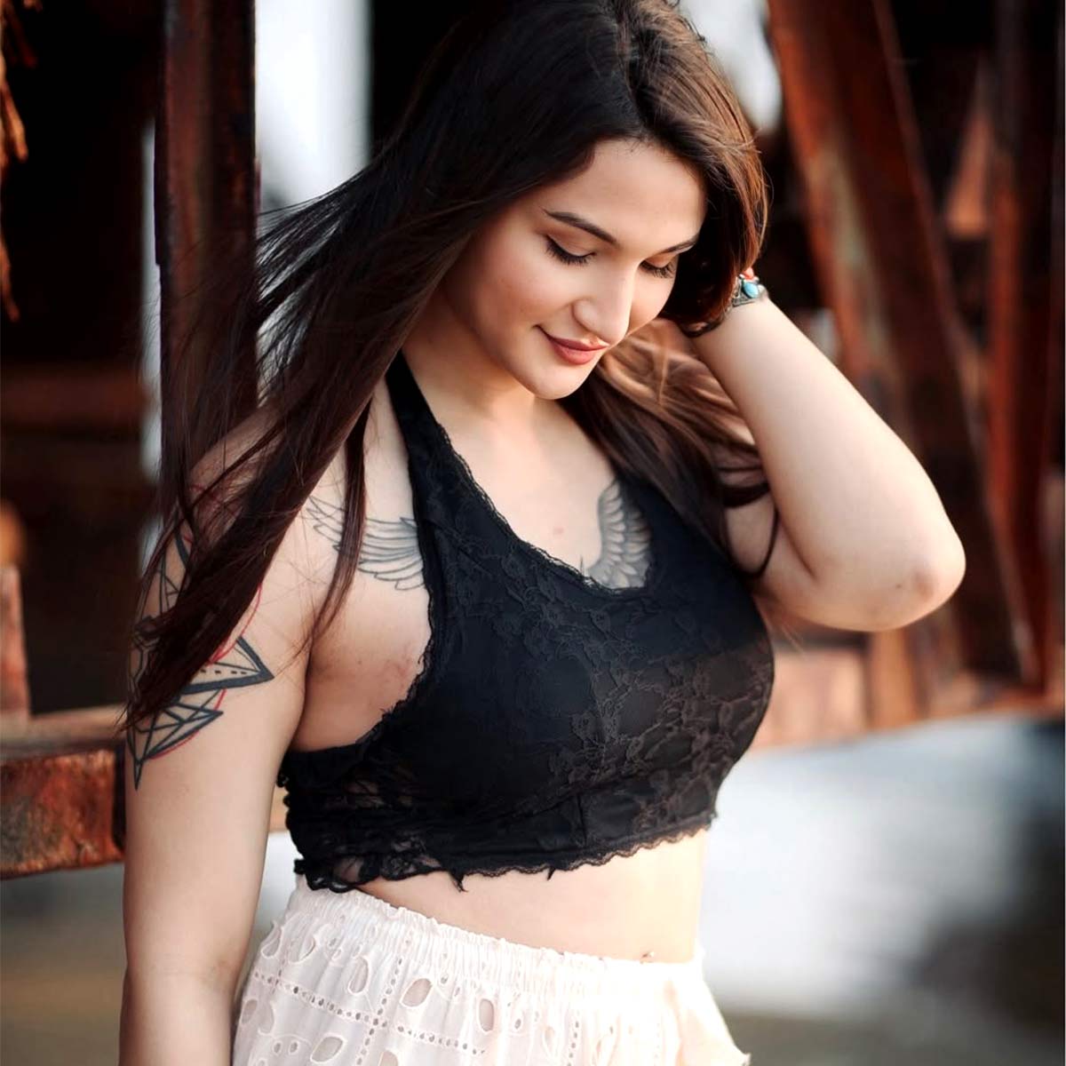 लड़के से लड़की बनीं अनाया बांगड़