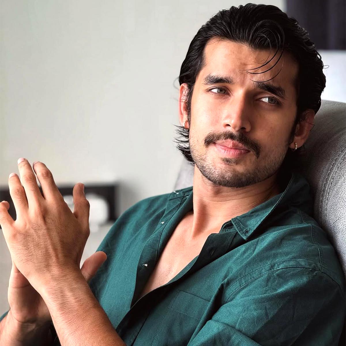 ब्रेकअप के दर्द में तड़पा एक्टर