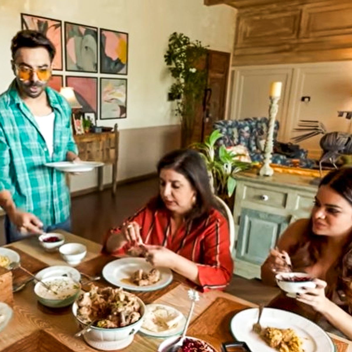 इतना आलीशान है अपारशक्ति खुराना का घर