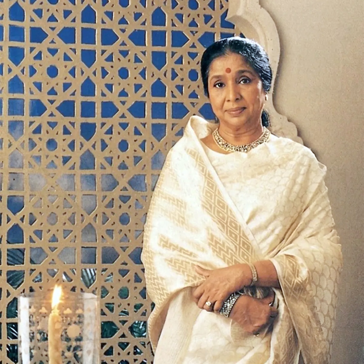 लता मंगेशकर को याद कर रोई थीं आशा भोसले