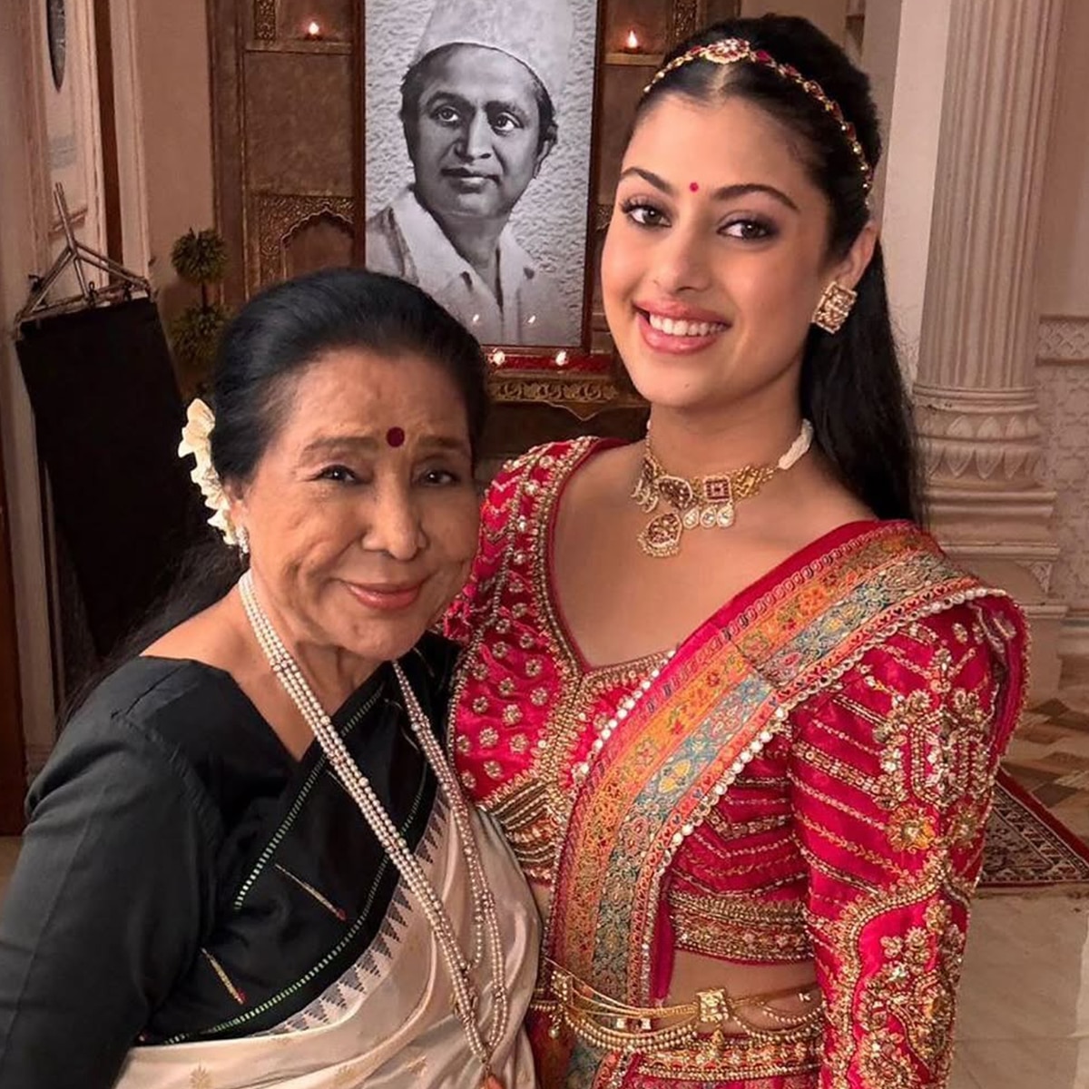 आशा भोसले 