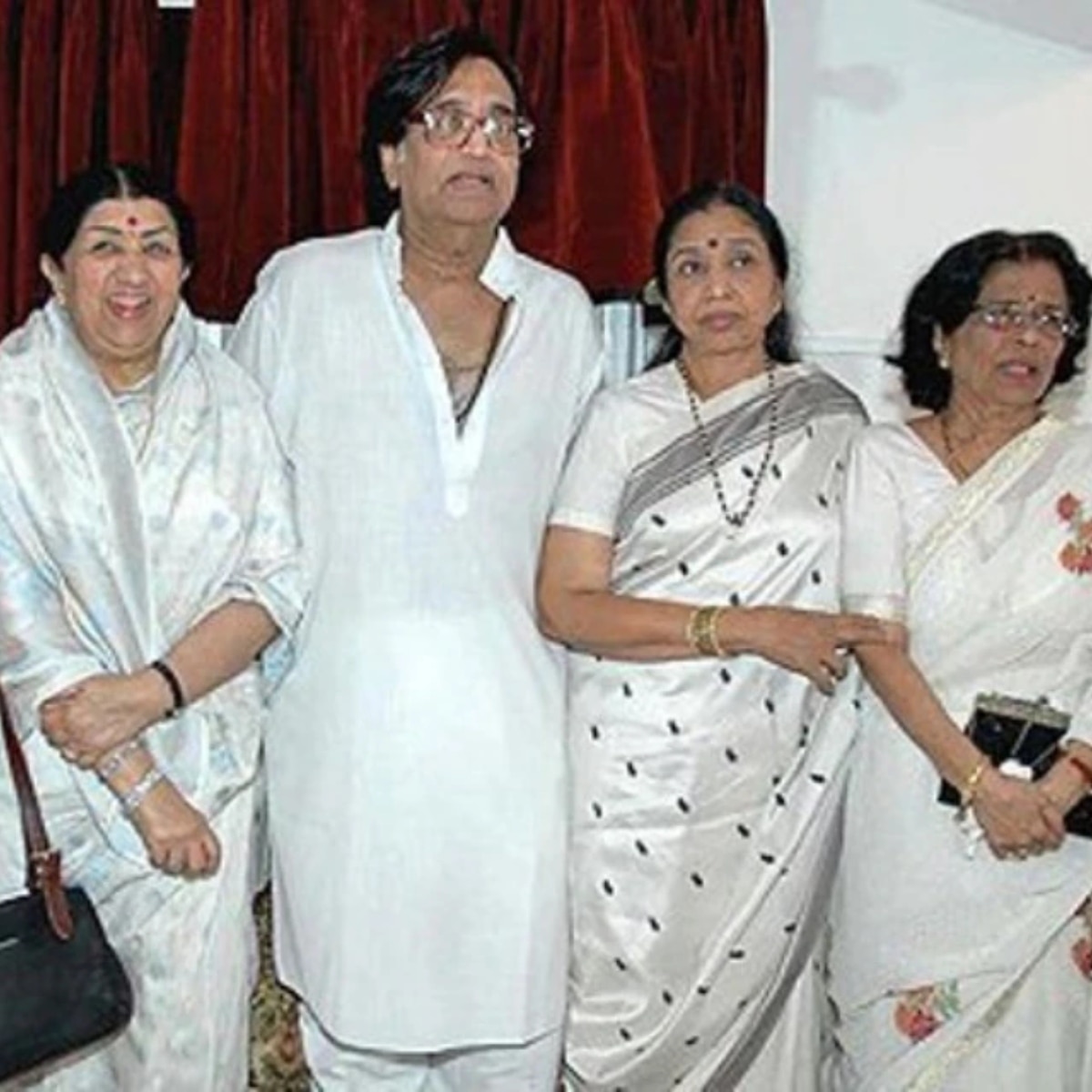 मंगेश्कर परिवार