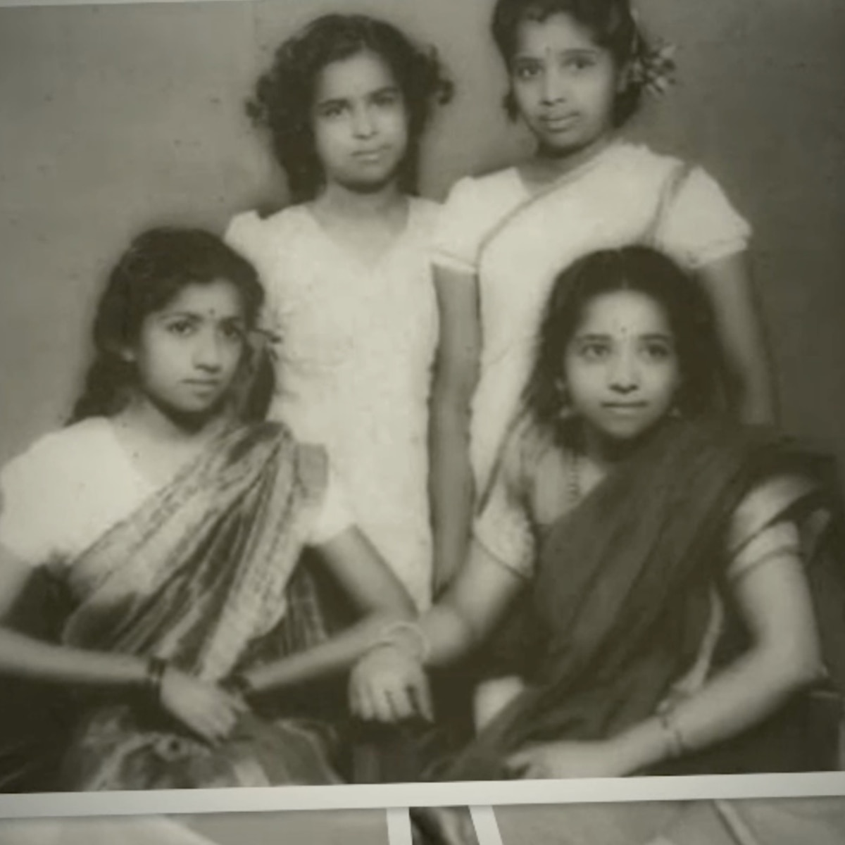 मंगेश्कर परिवार