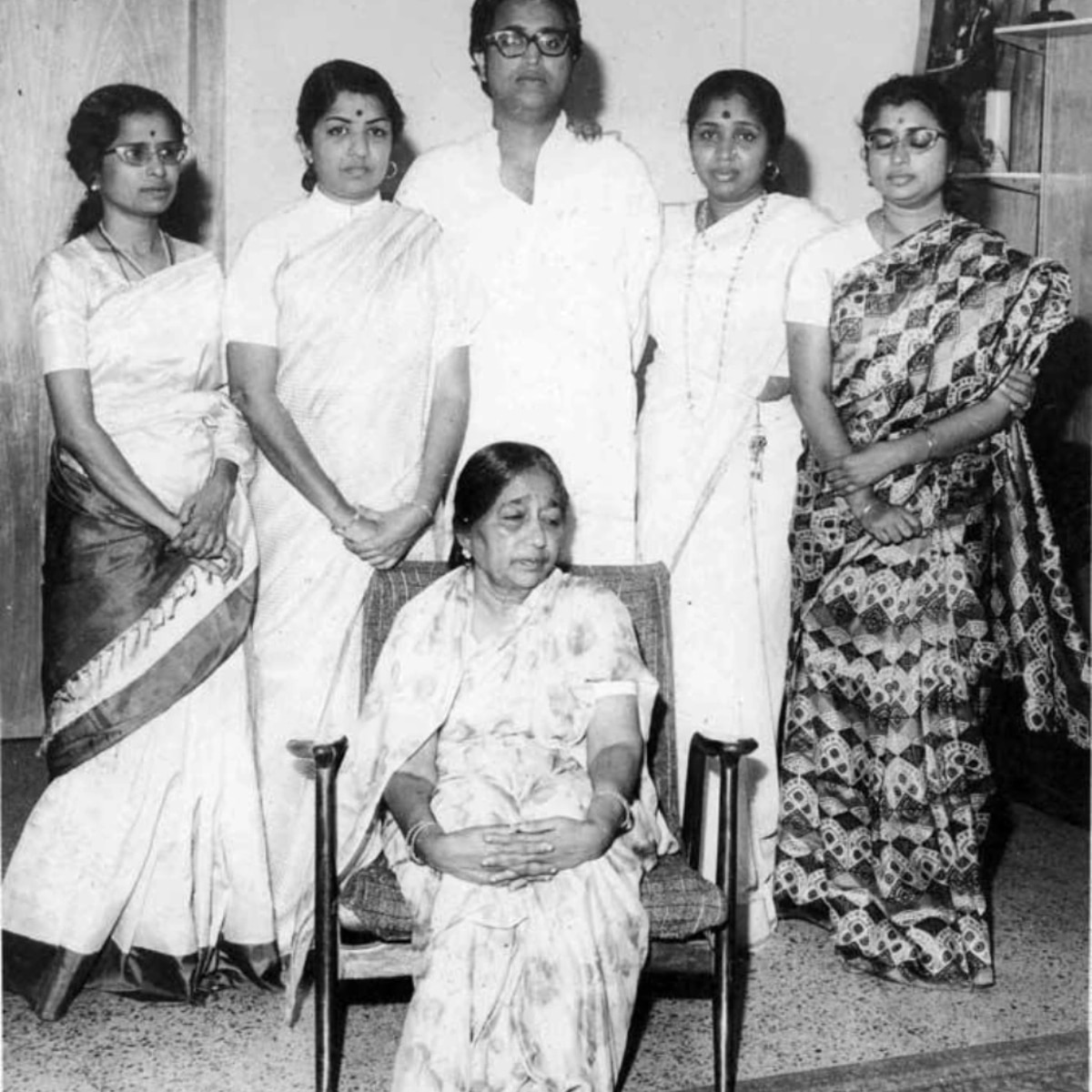 मंगेशकर परिवार