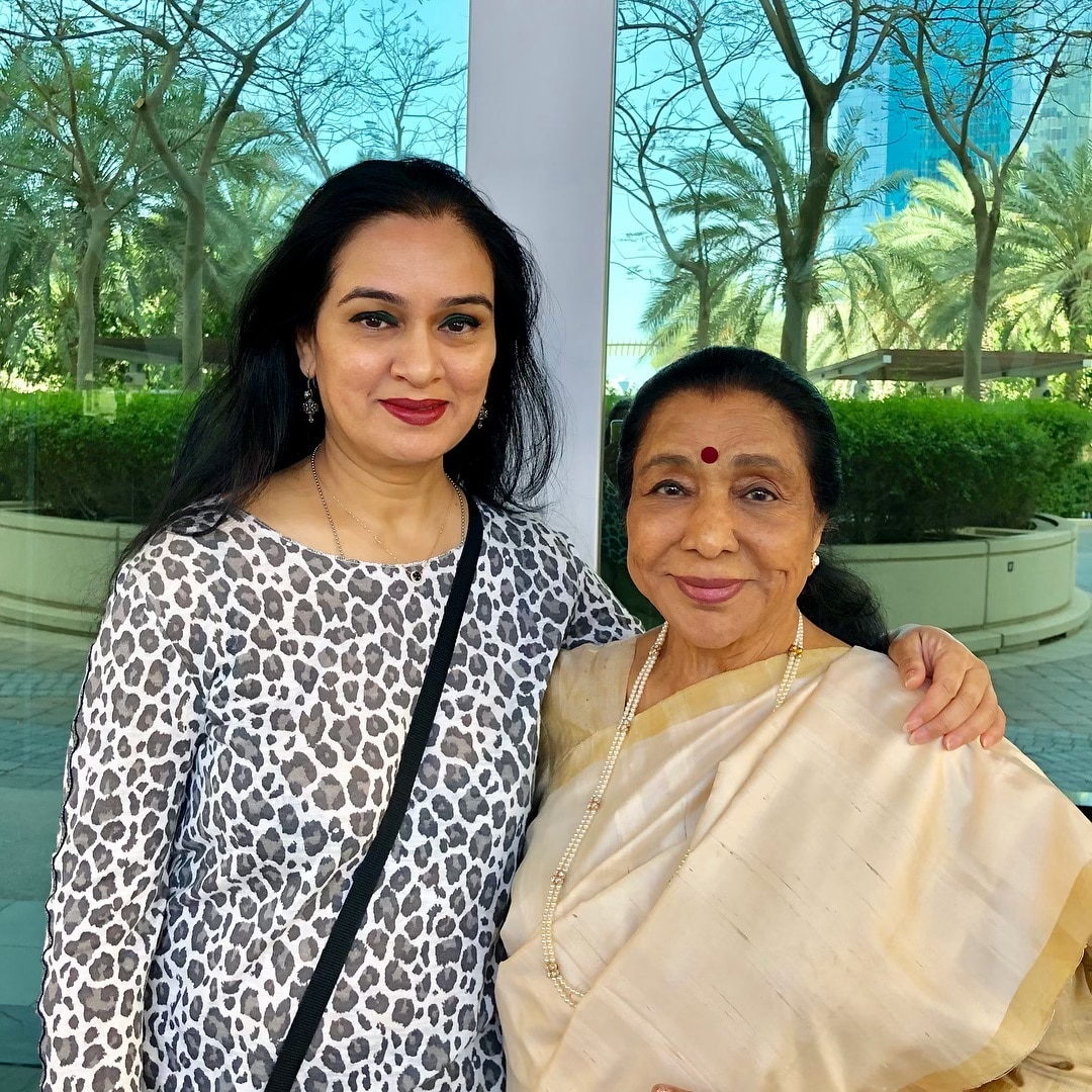 आशा भोसले