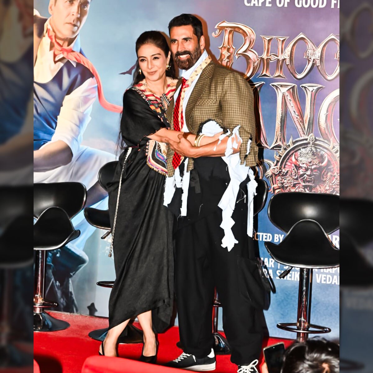 भूत बंगला कास्ट ऐज