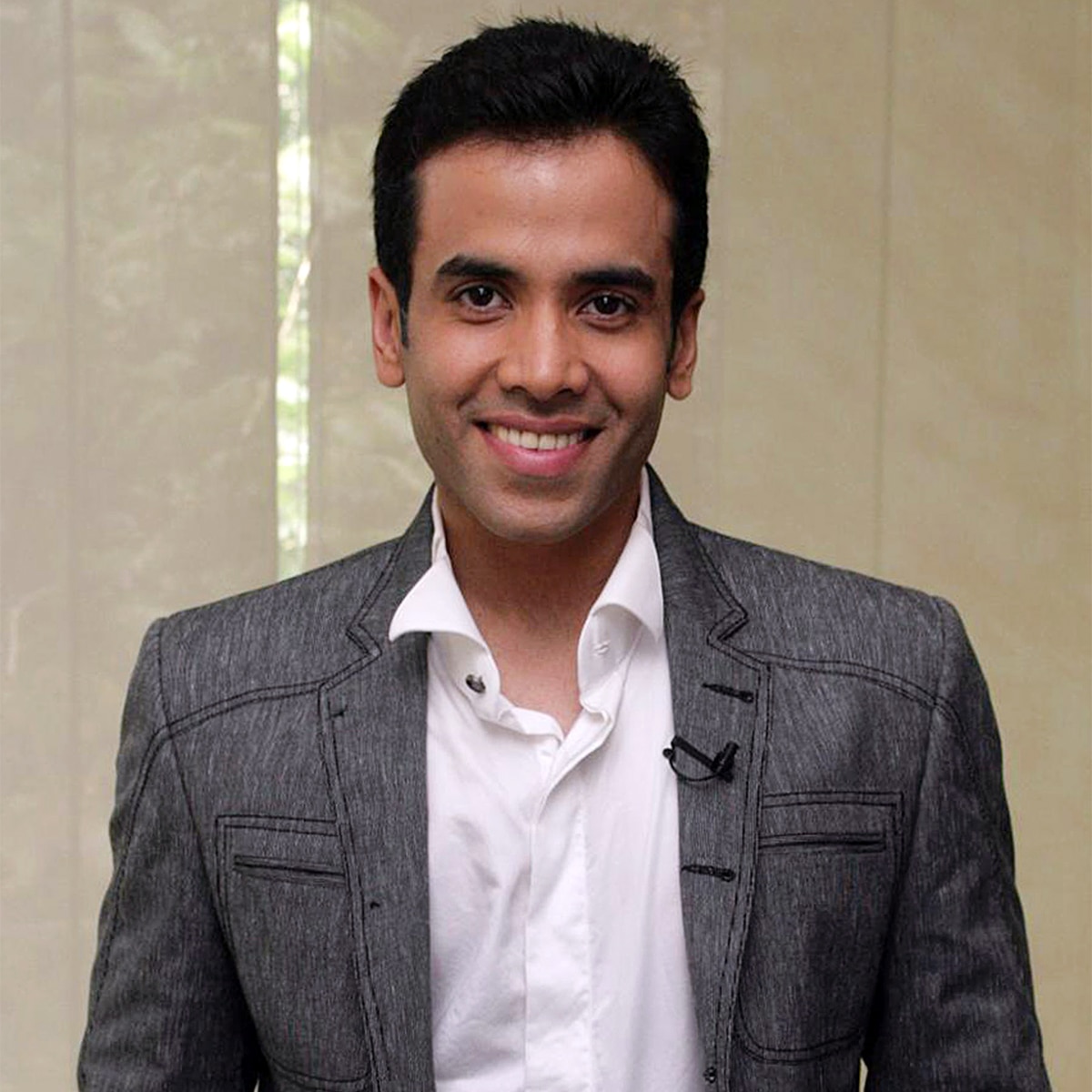 बॉलीवुड से गायब हुए सितारे