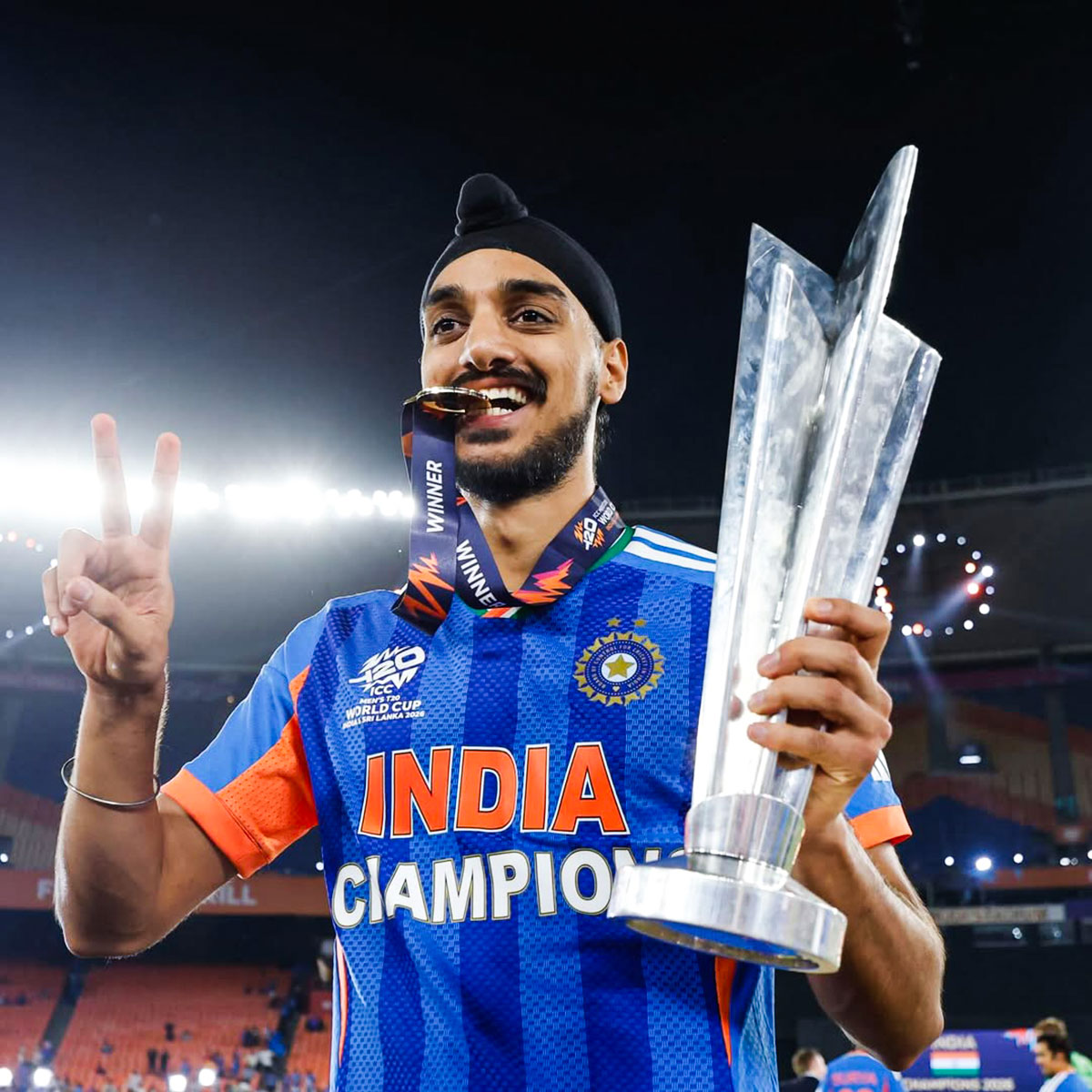 पंबाजी हसीना के प्यार में क्रिकेटर अर्शदीप सिंह