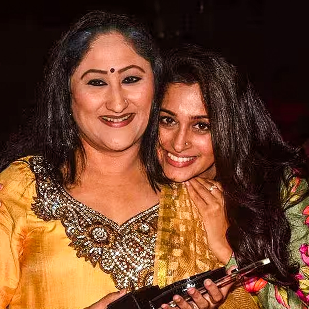 दीपिका-जयति