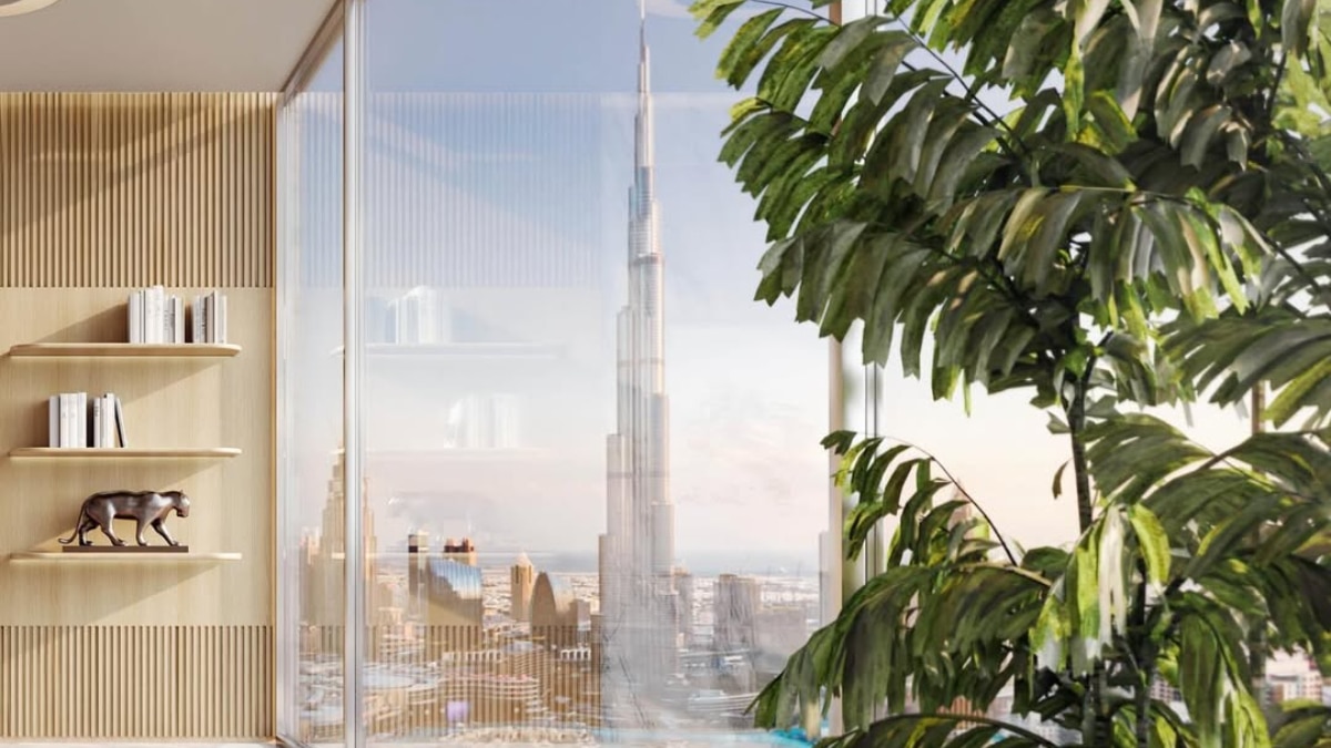 What is the price of the most expensive flat in Dubai?