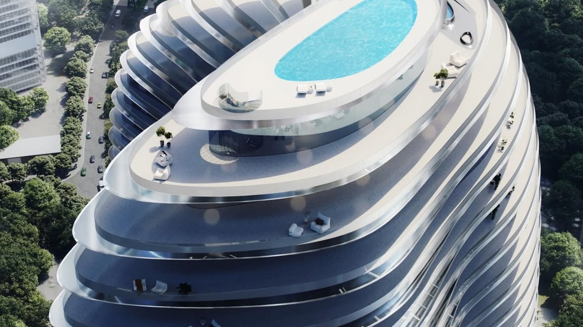 What is the price of the most expensive flat in Dubai