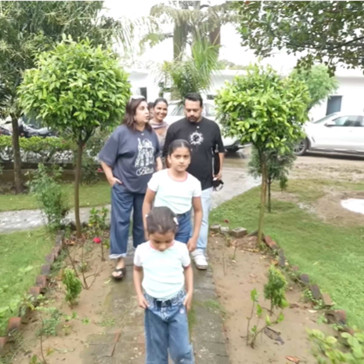 गौरव तनेजा का फार्म हाउस