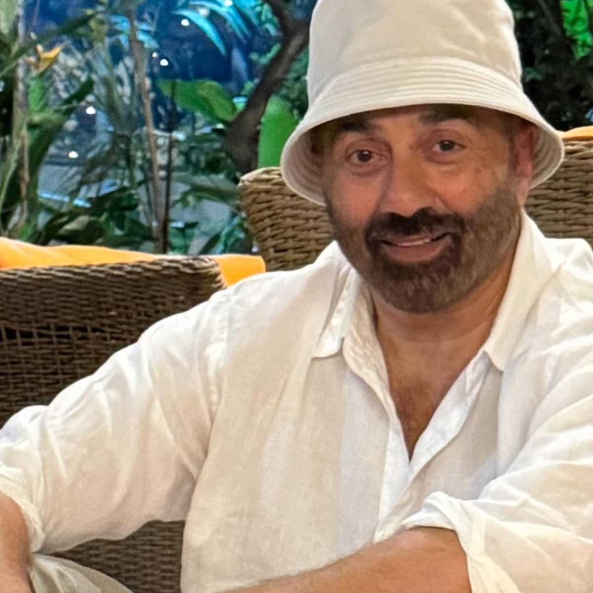 करोड़ों के मालिक हैं सनी देओल