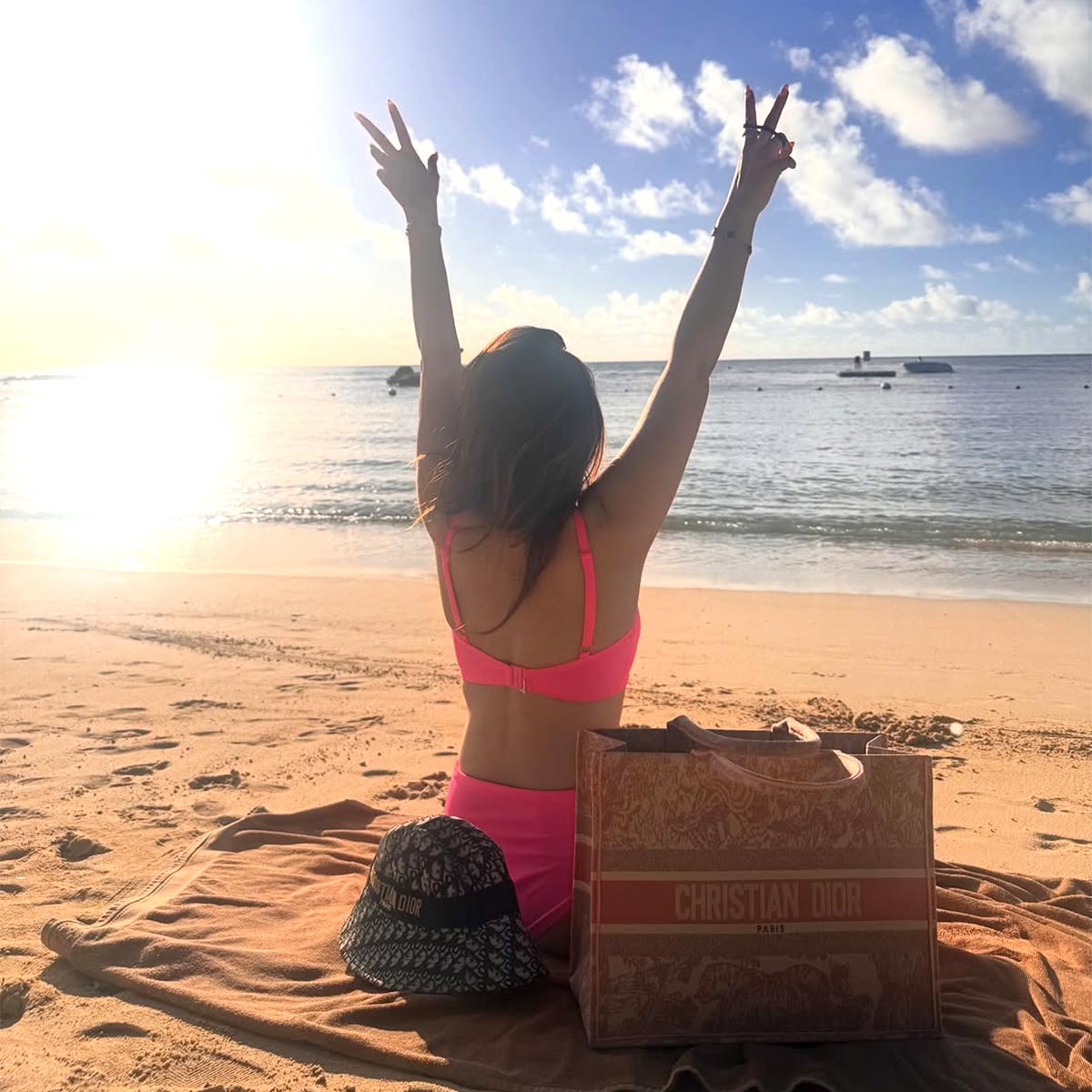 हंसिका मोटवानी