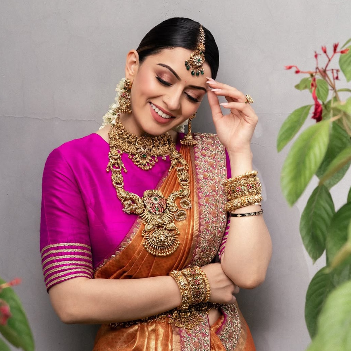 हंसिका मोटवानी