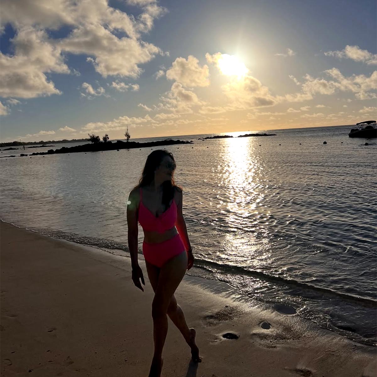 हंसिका मोटवानी