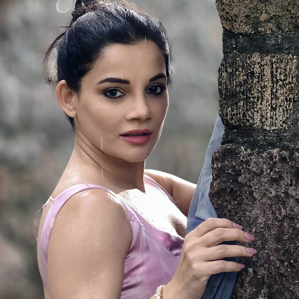 वैष्णो देवी मंदिर में एक्ट्रेस ने बेटे के लिए मांगी थी मन्नत