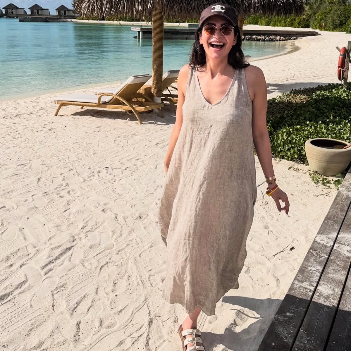 करिश्मा तन्ना ने छिपाया बेबी बंप