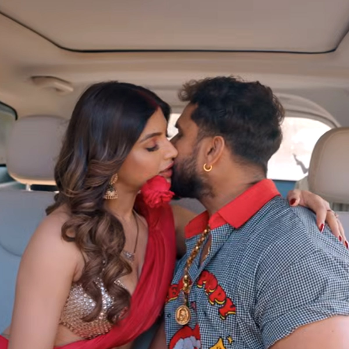 खेसारी-आकांक्षा