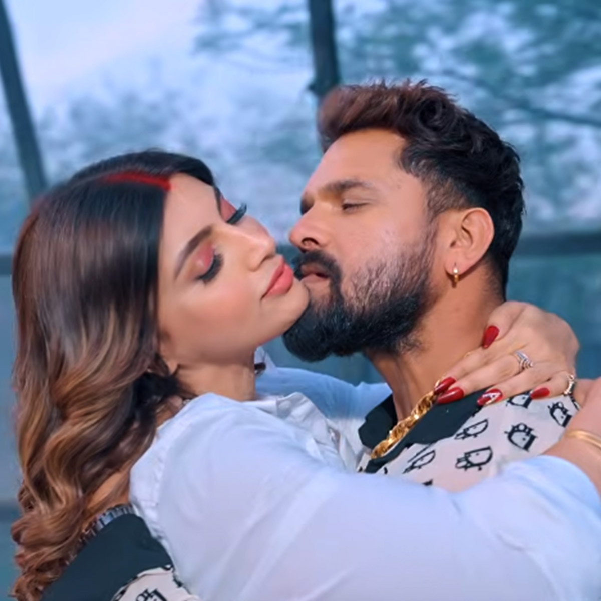 खेसारी-आकांक्षा