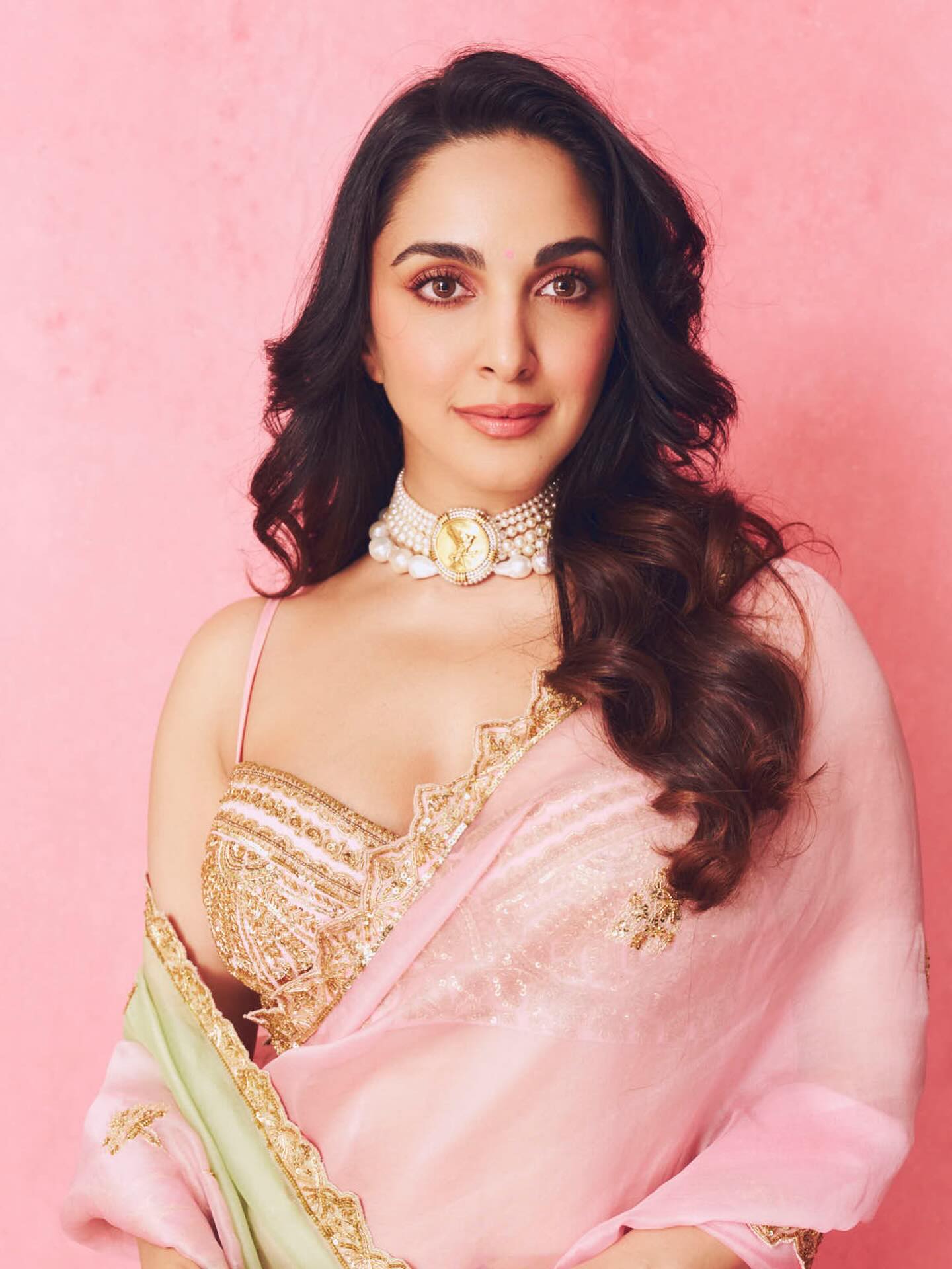 kiara advani necklace