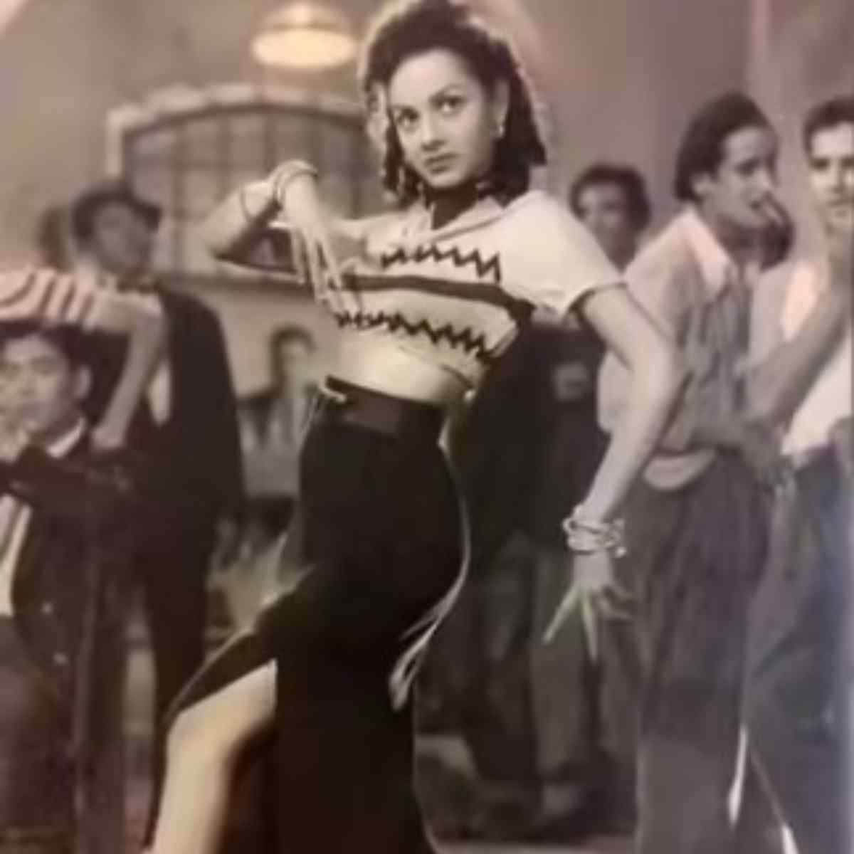 बॉलीवुड की 'कैबरे क्वीन'