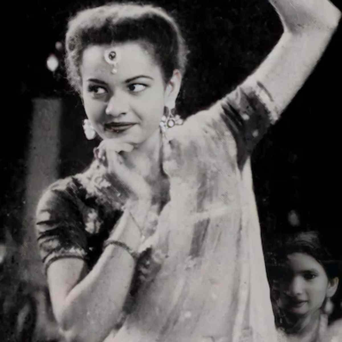 बॉलीवुड की 'कैबरे क्वीन'