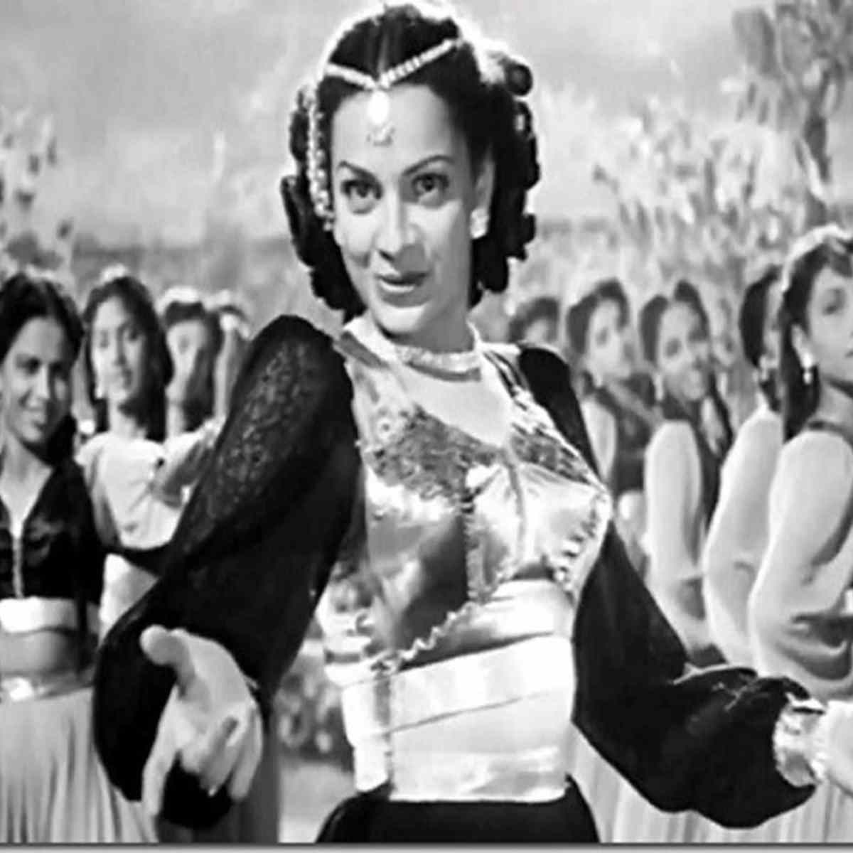 बॉलीवुड की 'कैबरे क्वीन'