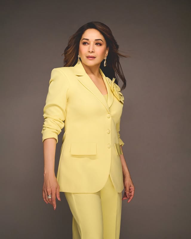madhuri-dixit-lemon-yellow-blazer-set-fashion
