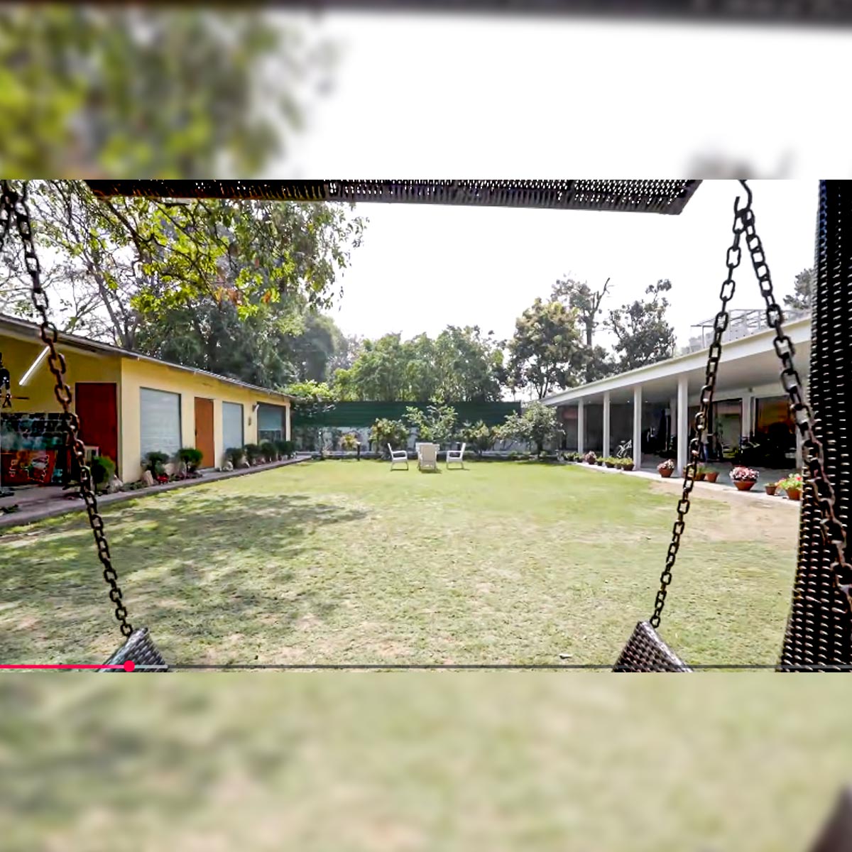 मनोज तिवारी हाउस