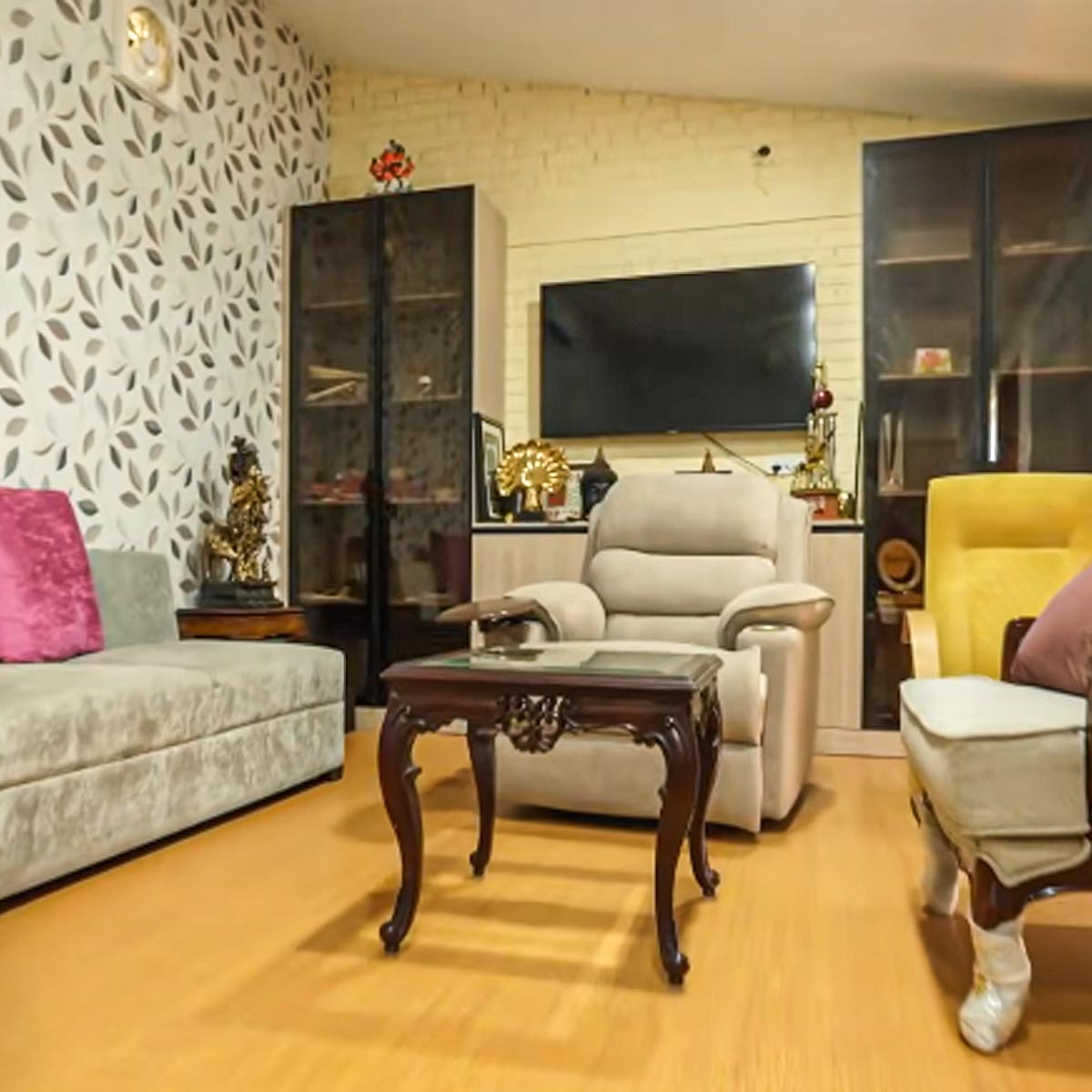 मनोज तिवारी हाउस