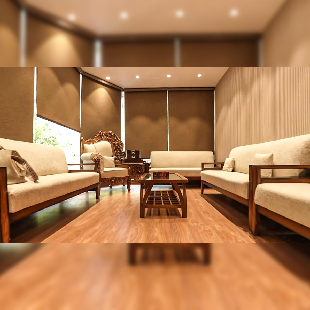 मनोज तिवारी हाउस