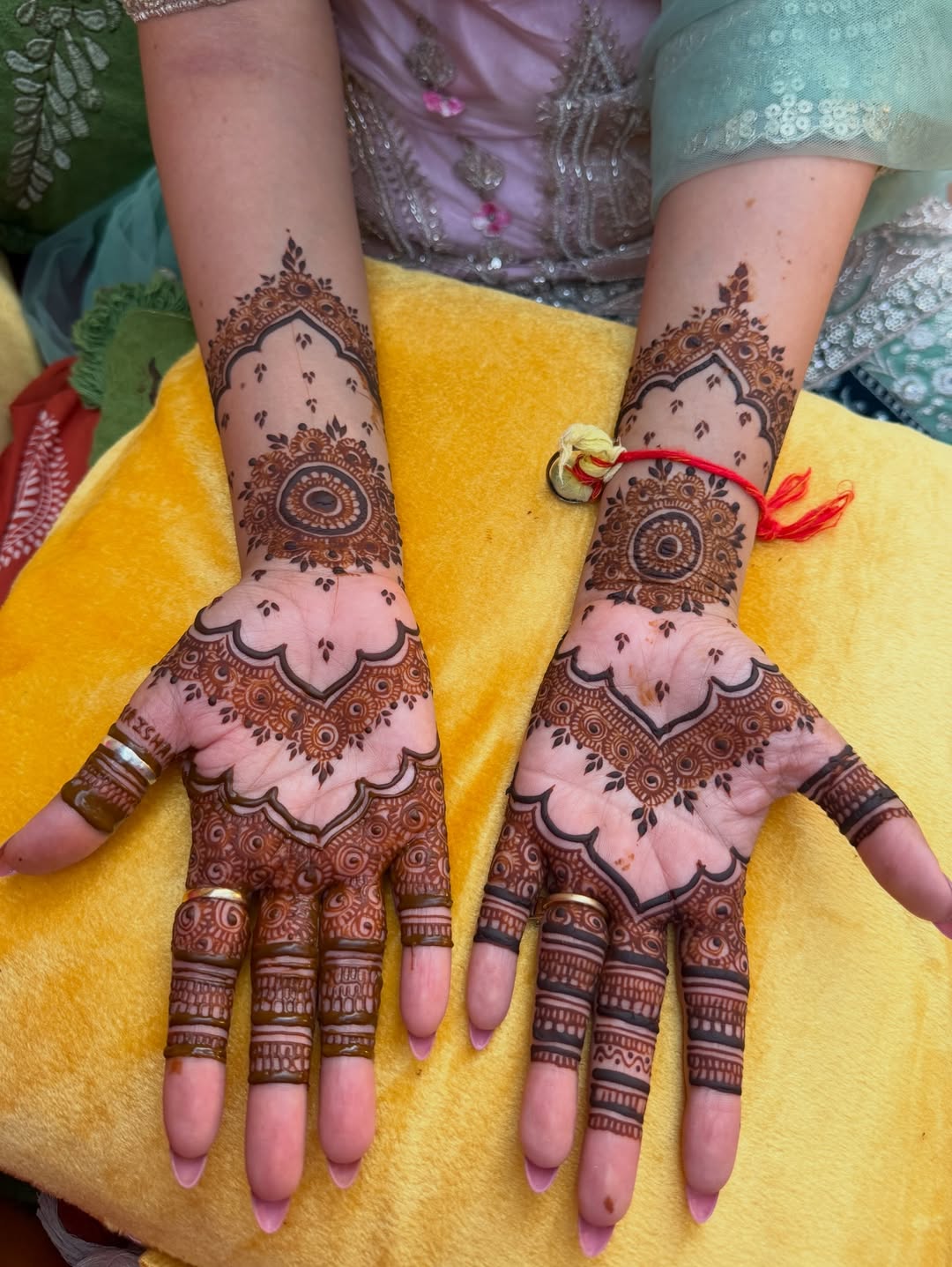 ips-anshika-verma-mehendi-ceremony-photos-viral