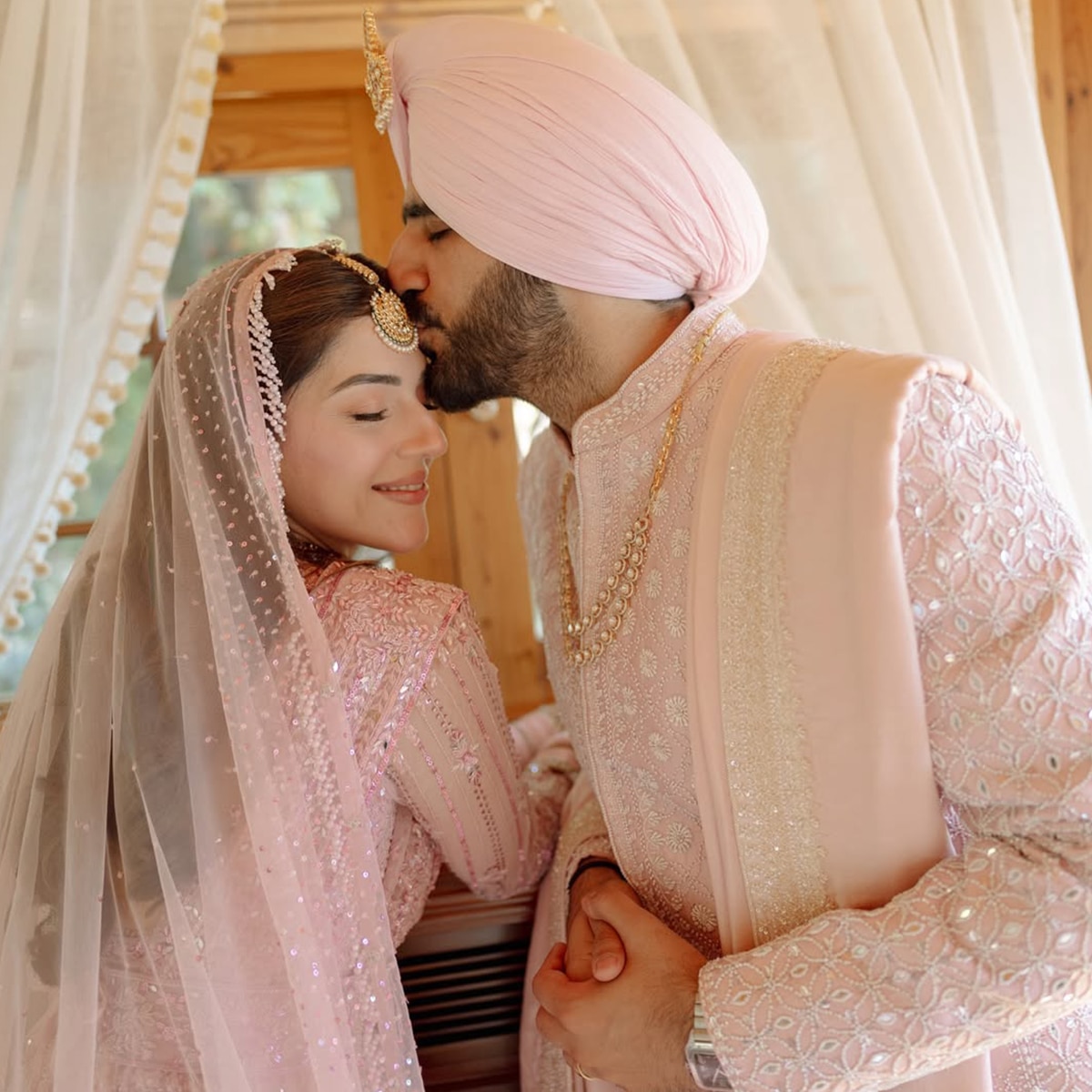 एक्ट्रेस मेहरीन पीरजादा ने रचाई शादी 