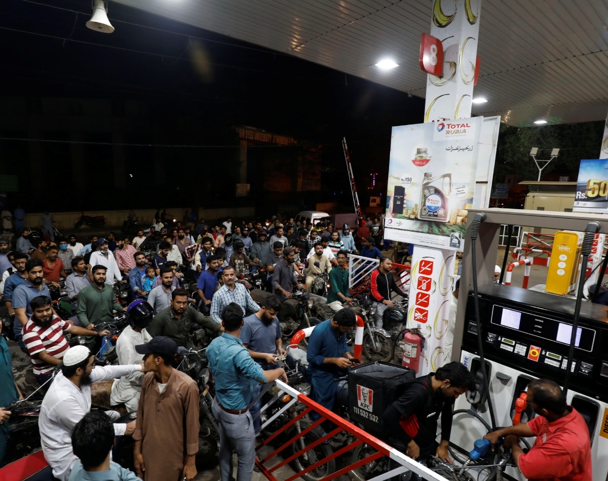 पहला संकट: पेट्रोल-डीजल 