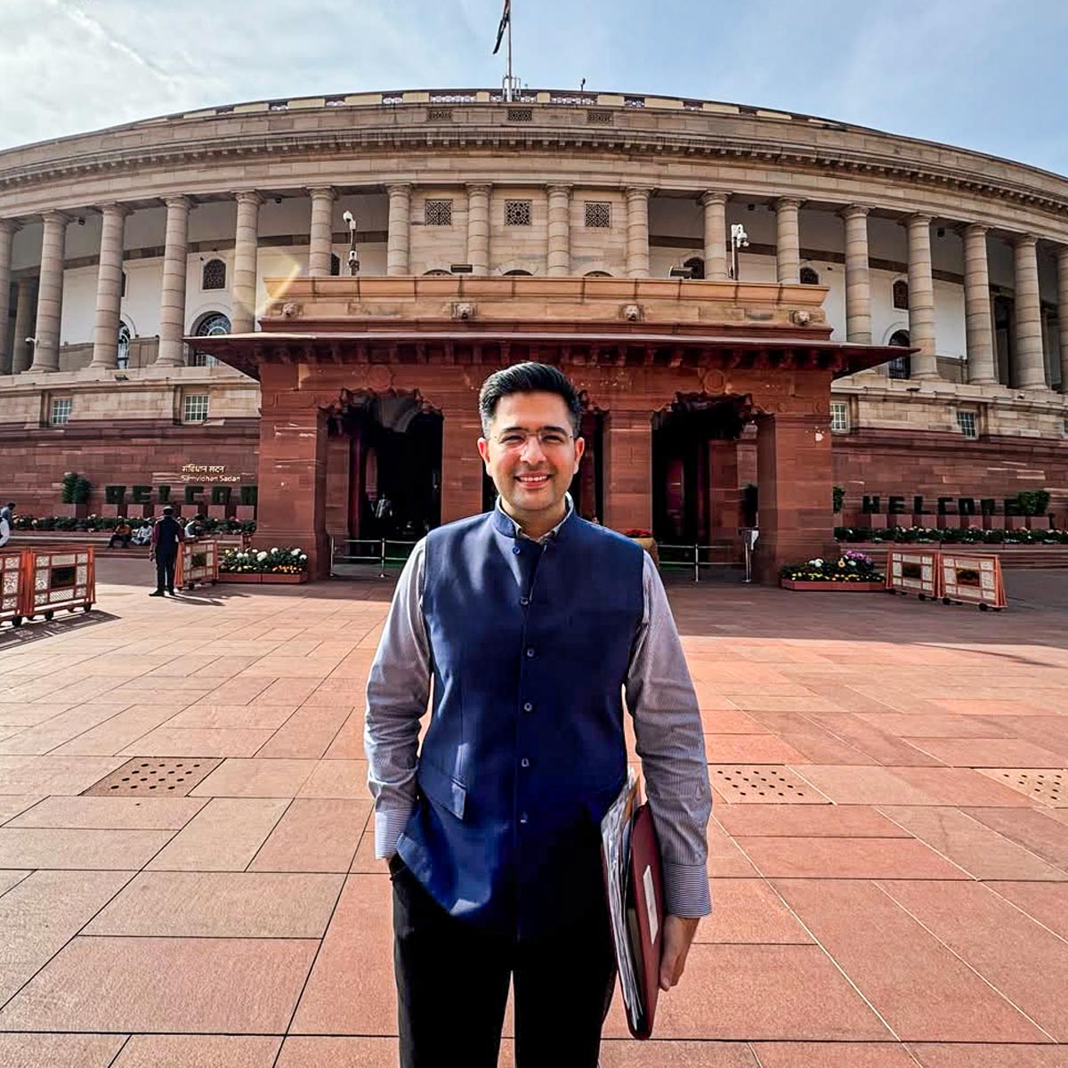 संजय दत्त से मिले राघव चड्ढा