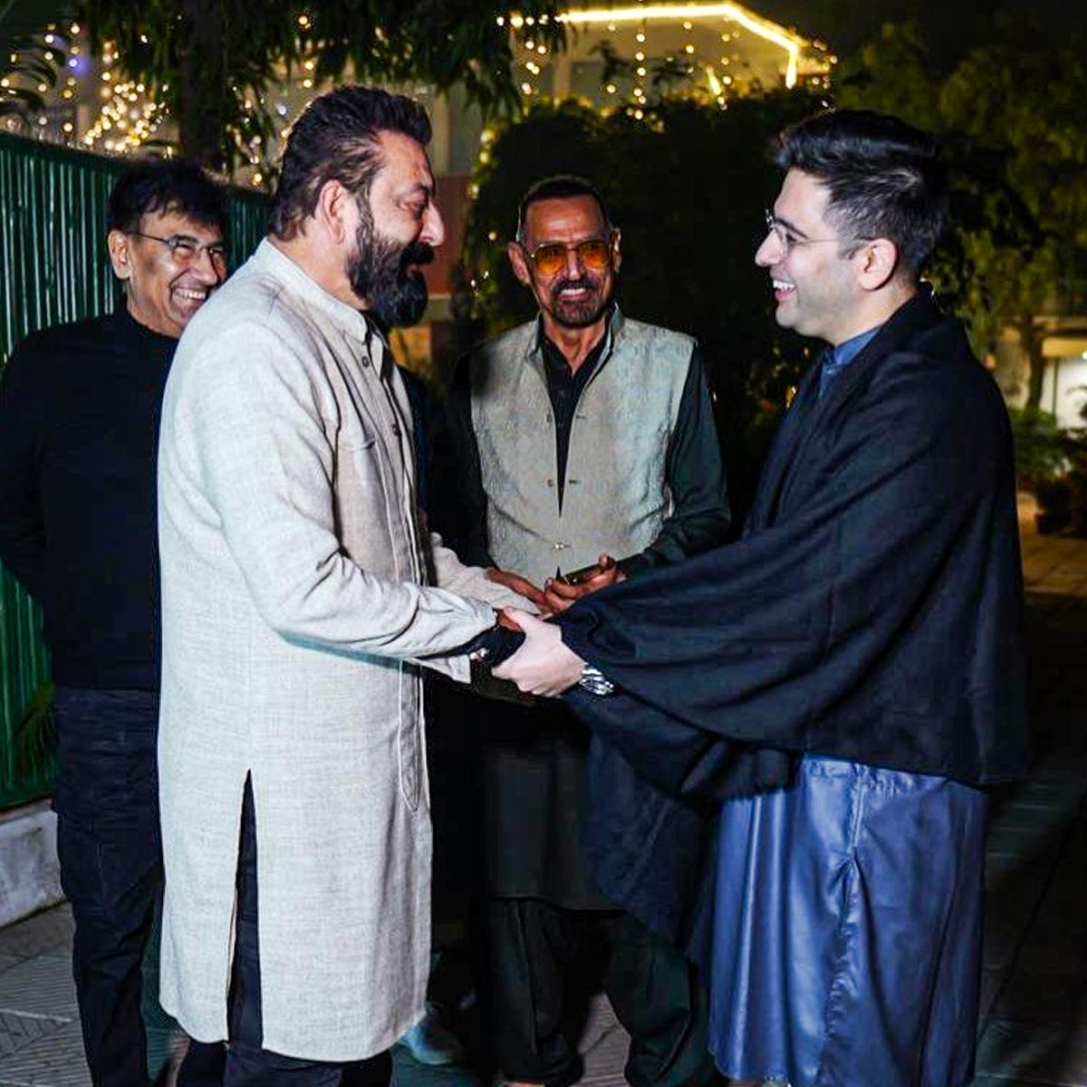 संजय दत्त से मिले राघव चड्ढा