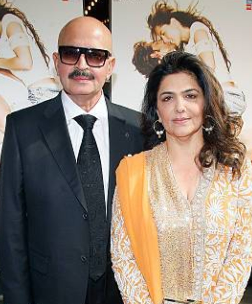 ऋतिक रोशन के पेरेंट्स की शादी को 55 साल पूरे