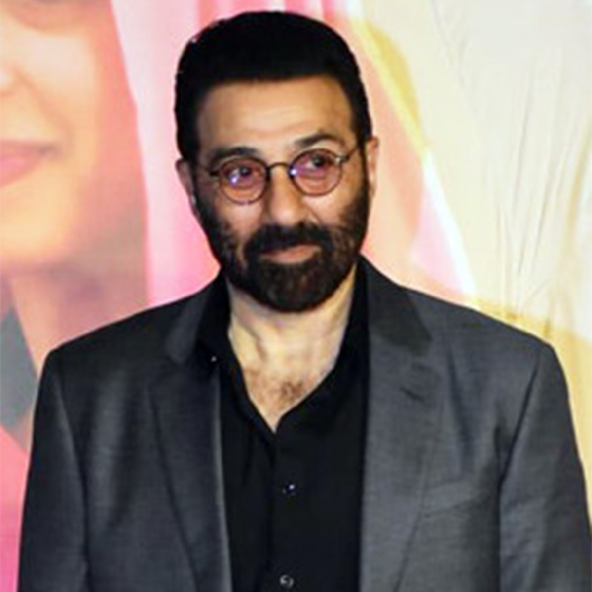 रामायण स्टार कास्ट फीस