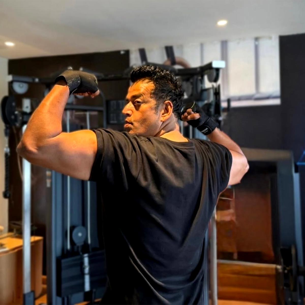 पत्नी के दीवाने हैं रवि किशन