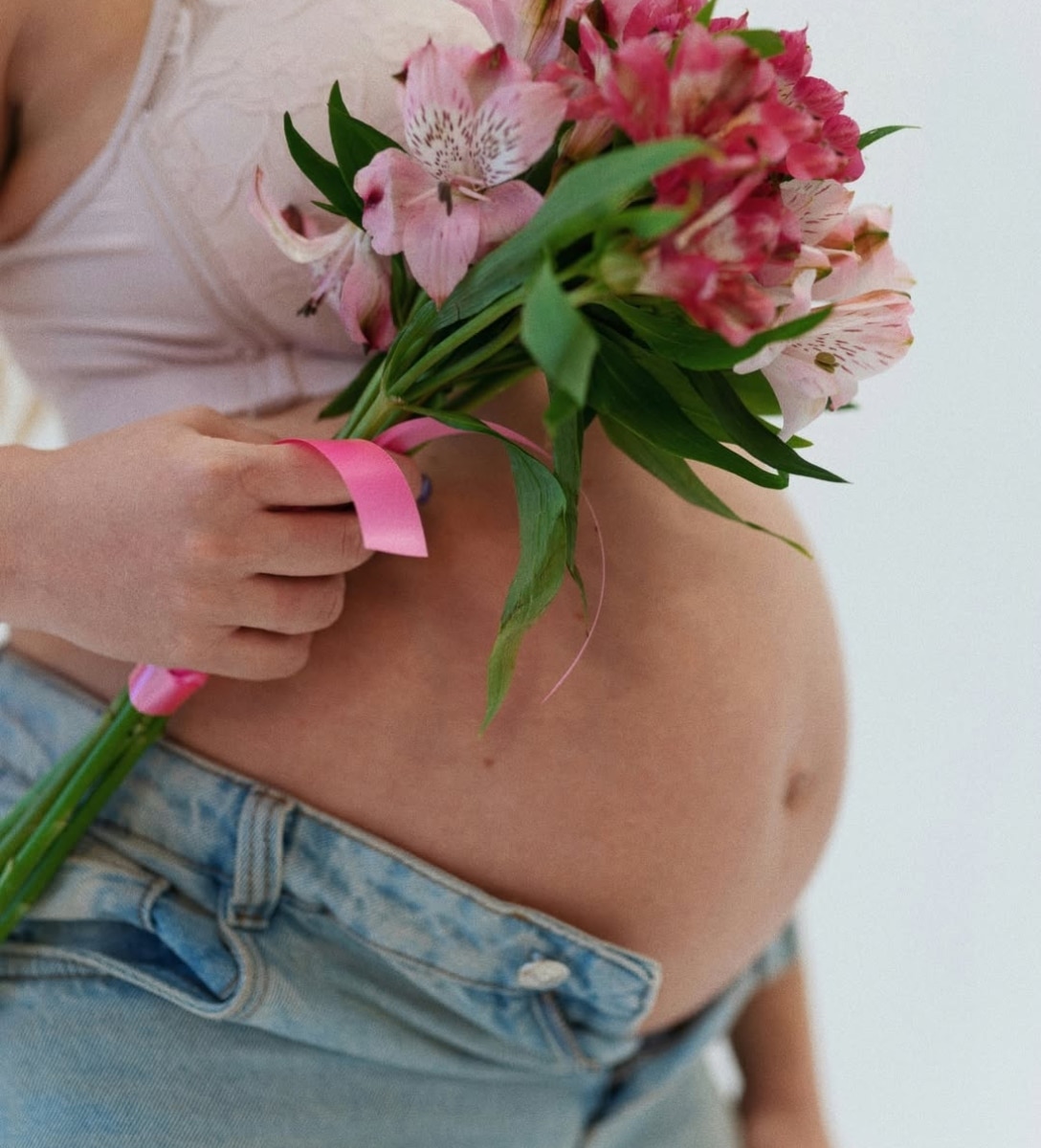 प्रेगेनेंट हैं रेनी ध्यानी