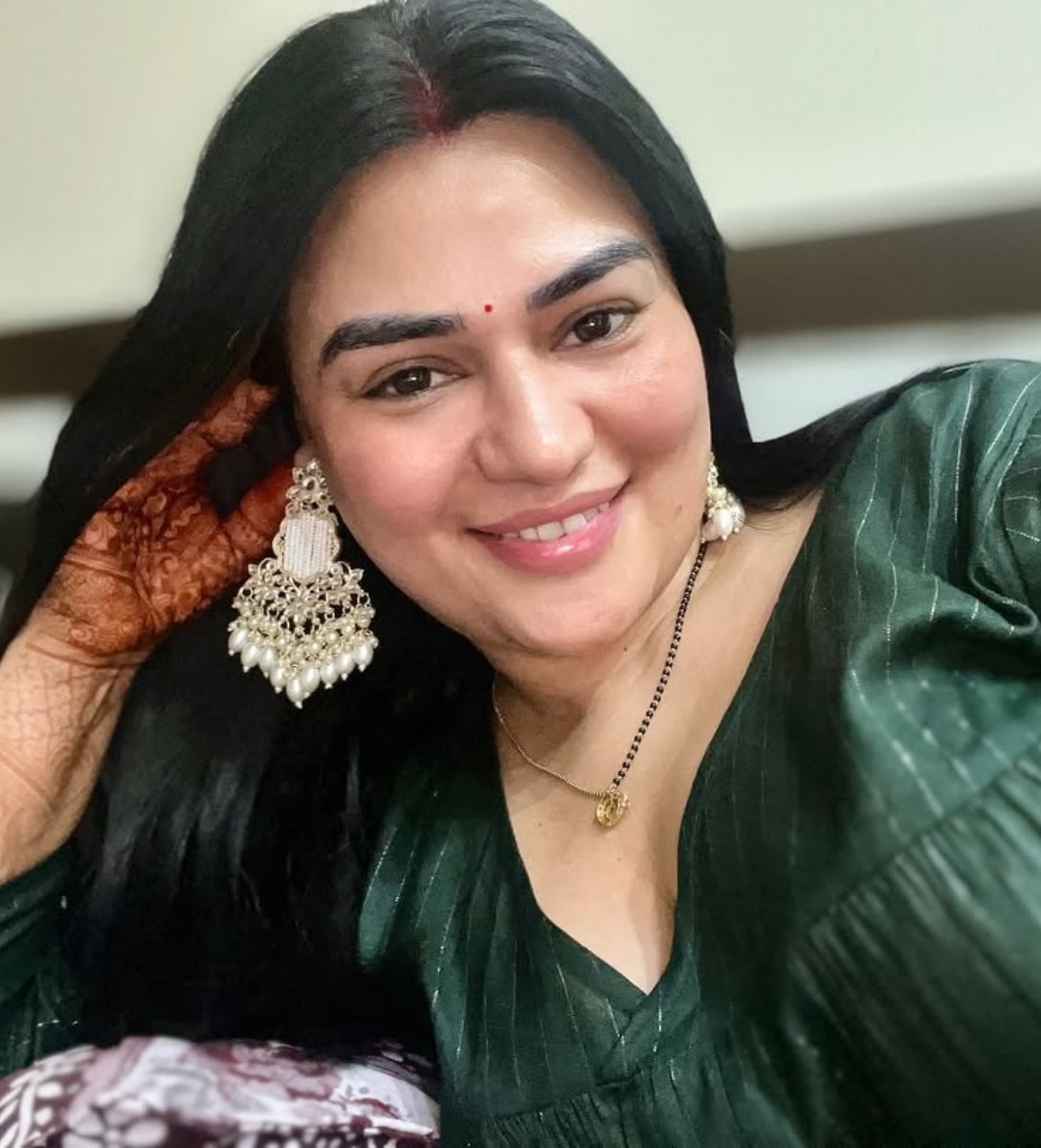 प्रेगेनेंट हैं रेनी ध्यानी